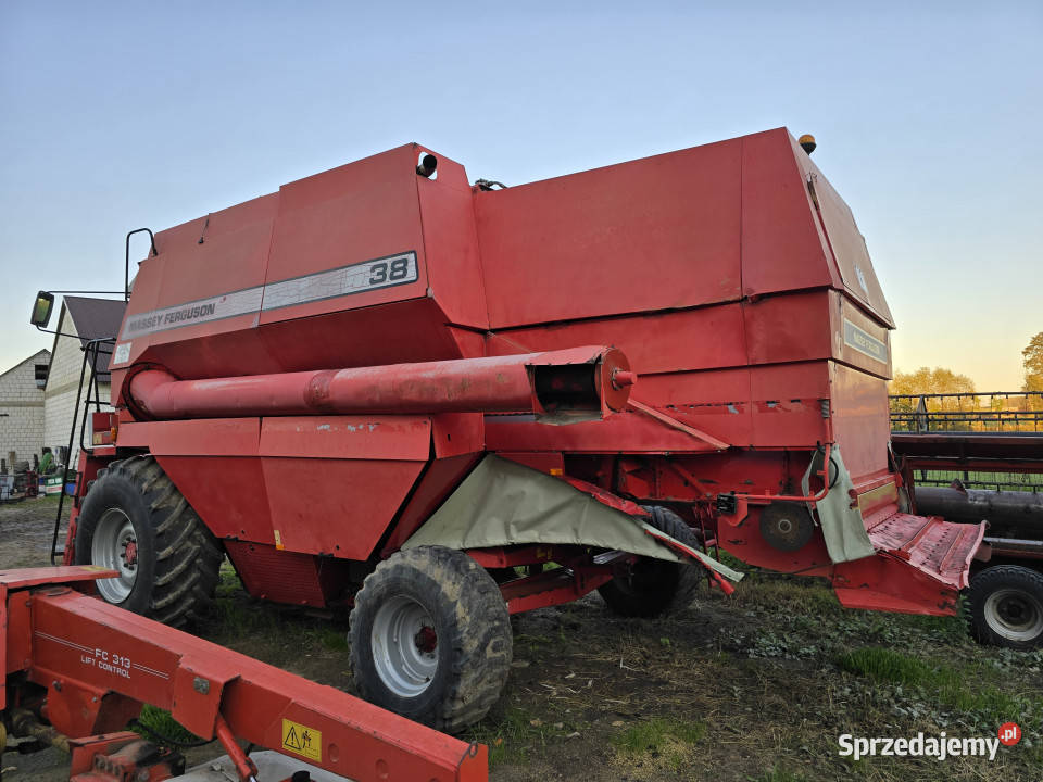 Kombajn zbożowy MASSEY FERGUSON 38 sieczkarnia podlaskie Baliki