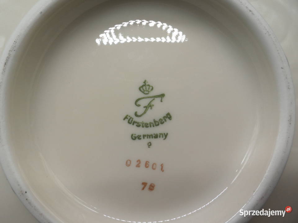 Porcelanowa patera Frstenberg z motywem kwiatów Raszków