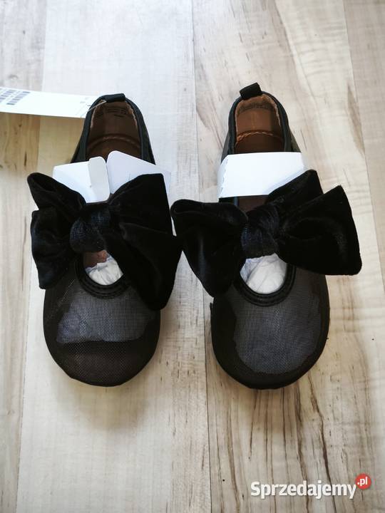 Baleriny balerinki aksamitne czarne z kokardką Dla Dziecka