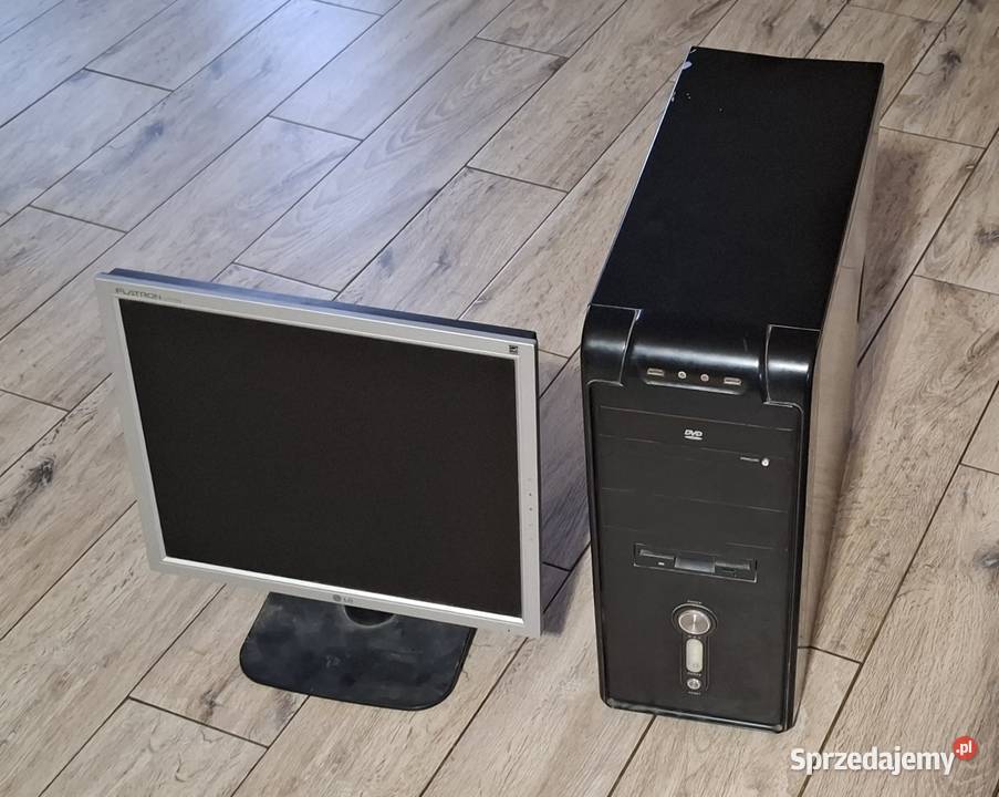 Komputer z monitorem Żuromin