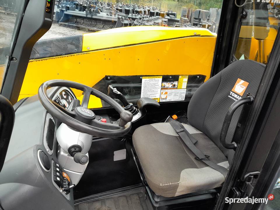 JCB 52758 AGRI 2011R ŁADOWARKA TELESKOPOWA 52450 Rok produkcji 2011