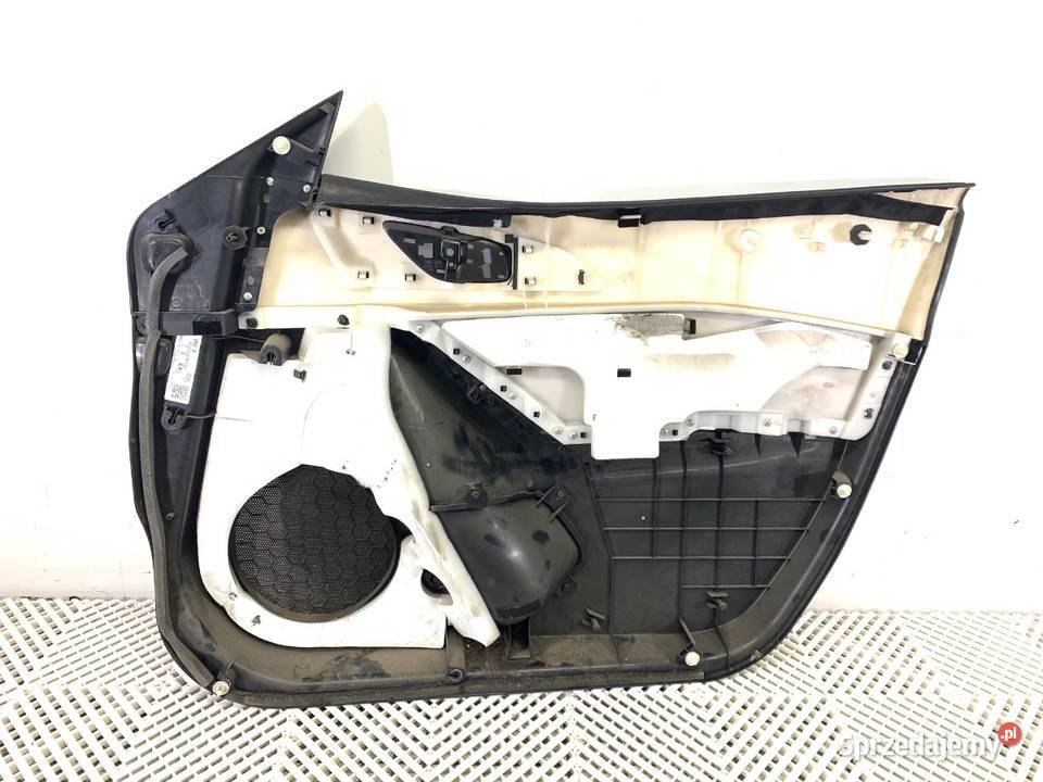 BOCZEK DRZWI LEWY PRZÓD MAZDA 3 BM Hatchback