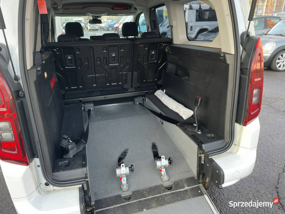 Opel Combo Life Combo Life Maxi światła przeciwmgielne Syców