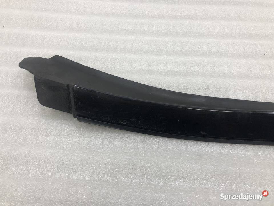 LISTWA ZGARNIAJĄCA LEWA DACIA DUSTER II