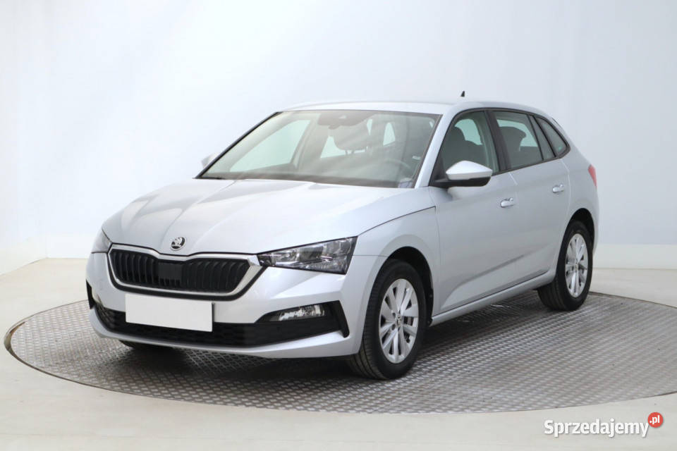 Skoda Scala 10 TSI światła przeciwmgielne