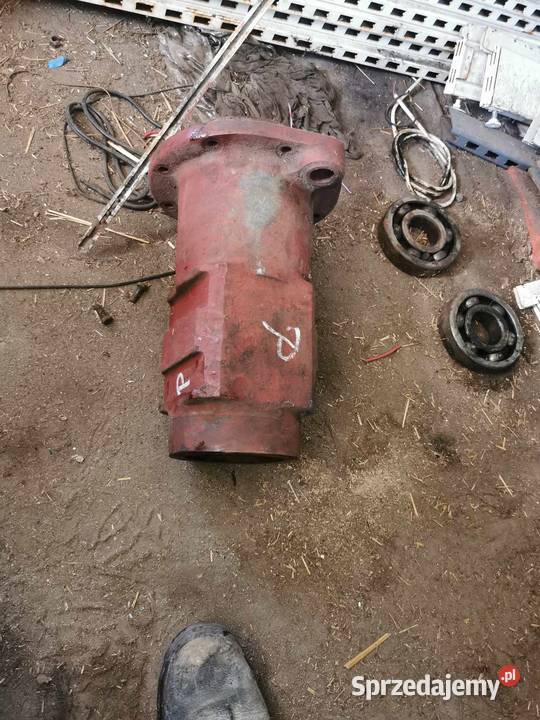 obudowa pochwa półosi z uchem Zetor 25