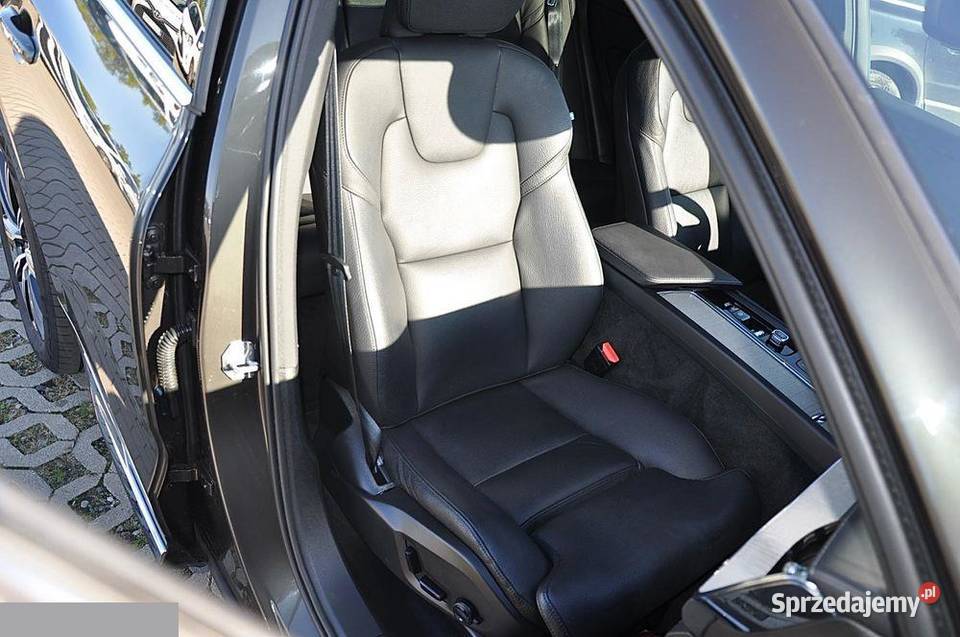 Volvo XC 60 B4 D AWD Geartronic Inscription 197 1969cm3 Goleniów