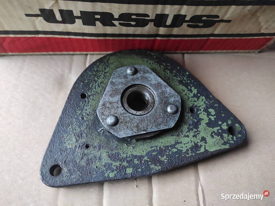 Pokrywa przednia prądnicy Ursus C330 360 Warszawa