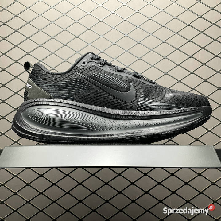 Buty do biegania NIKE VOMERO 18 w rozmiarze 3646 Warszawa sprzedam