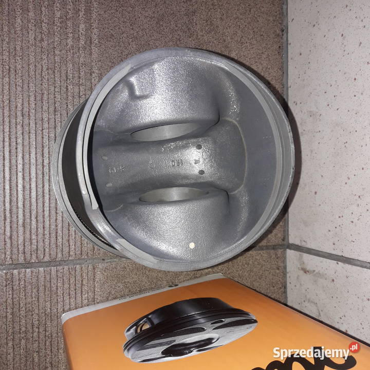 Tłok Nural Mercedes OM441A 8717930090