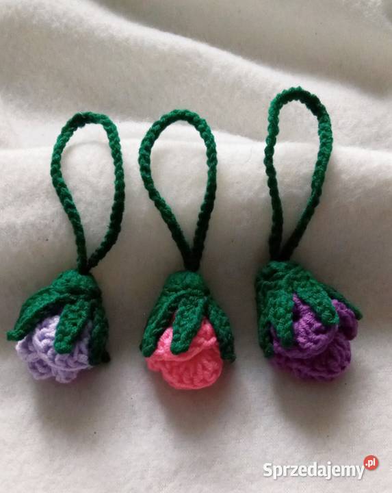 Różyczki wykonane na szydełkubreloki Łask