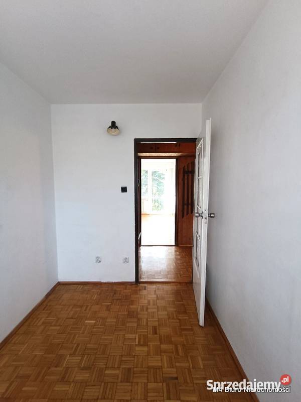 MIESZKANIE NA I PIETRZE W KROŚNIE NA OŚ