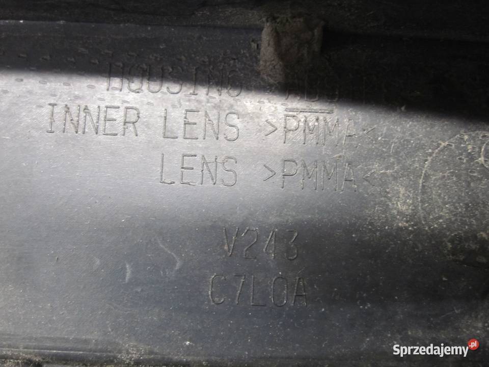 LAND ROVER DISCOVERY 08r lampa prawa tył V243 osobowe świętokrzyskie Kielce