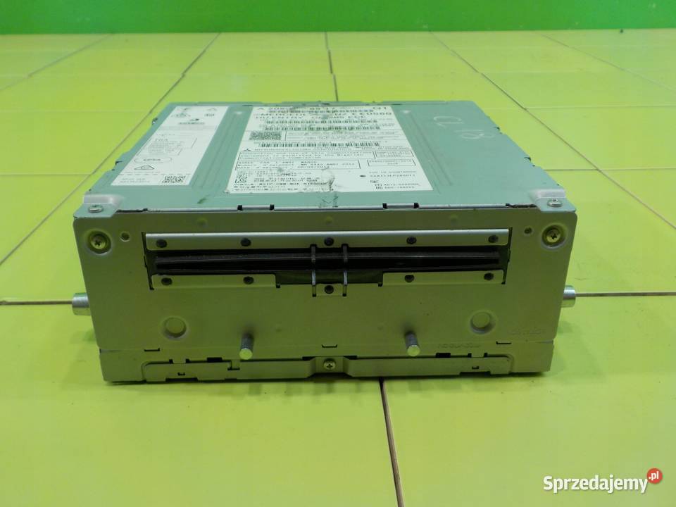 MERCEDES C W205 15r SEDAN 4D radio CD