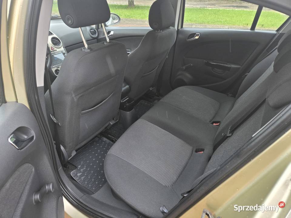 Opel Corsa D 12 benzyna 2009 łódzkie Łódź