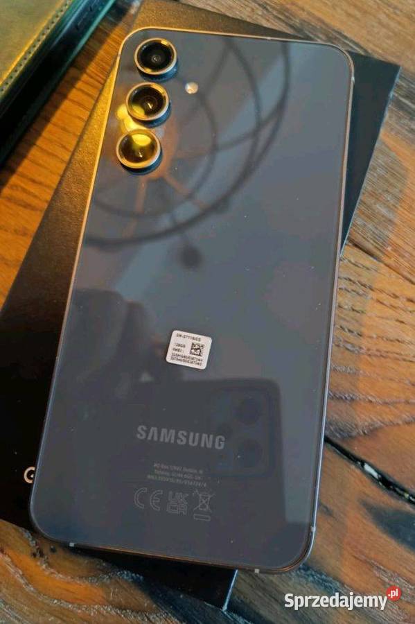 Samsung Galaxy S23 FE 128 GB graphite doskonały stan komplet