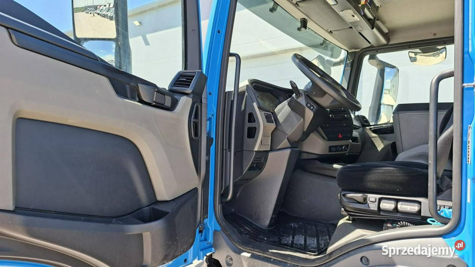 Man TGM E6 150t niebieski Grójec