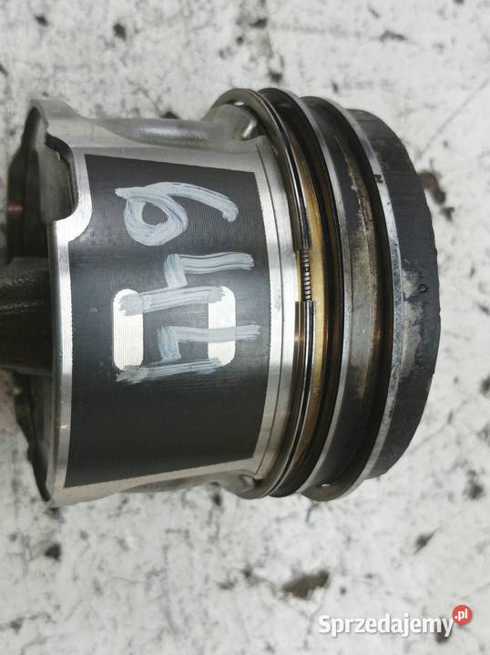 TŁOK KORBOWÓD 75L118 16 E HDI Citroen C4 Cactus Blok silnika