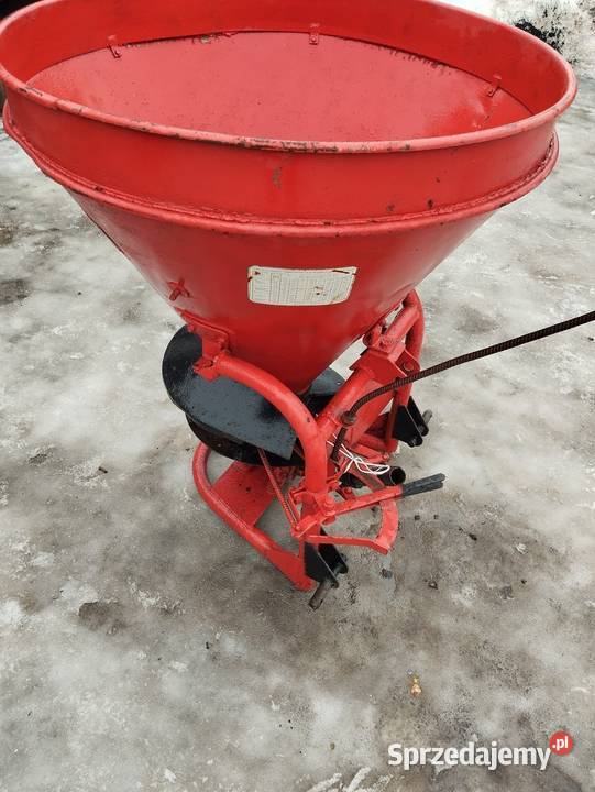 Rozsiewacz nawozów lejek Maszów