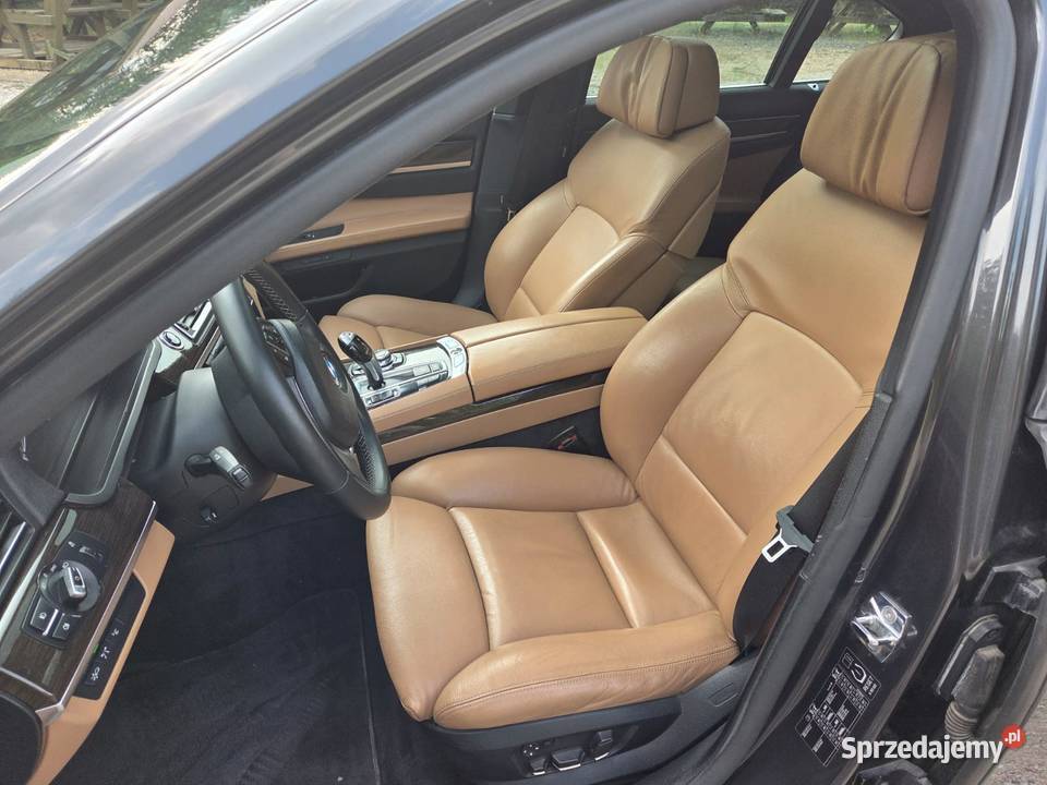 BMW serii 7 f01 doinwestowane bogata wersja welurowa tapicerka Czersk