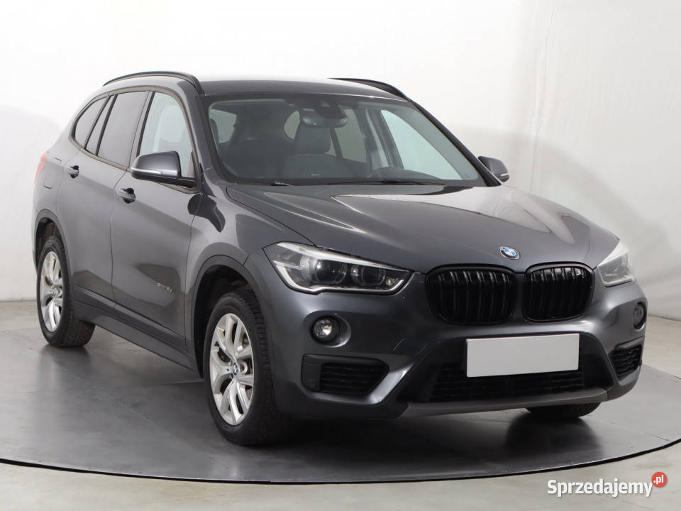 BMW X1 sDrive18d relingi dachowe X1 Katowice