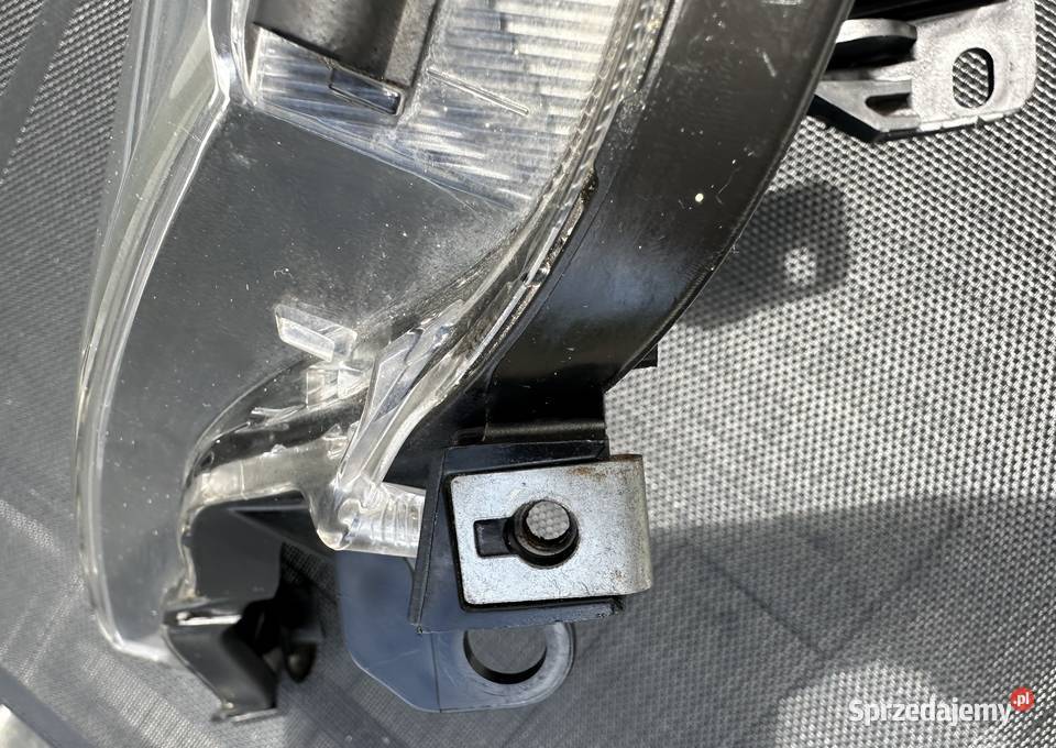 Toyota RAV4 IV Reflektor prawy 8113042542 Białystok