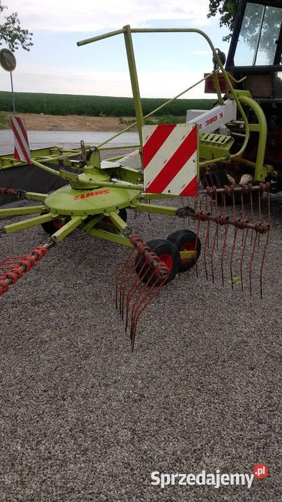 Zgrabiarka karuzelowa Claas Liner 380 tandem świętokrzyskie Opatów
