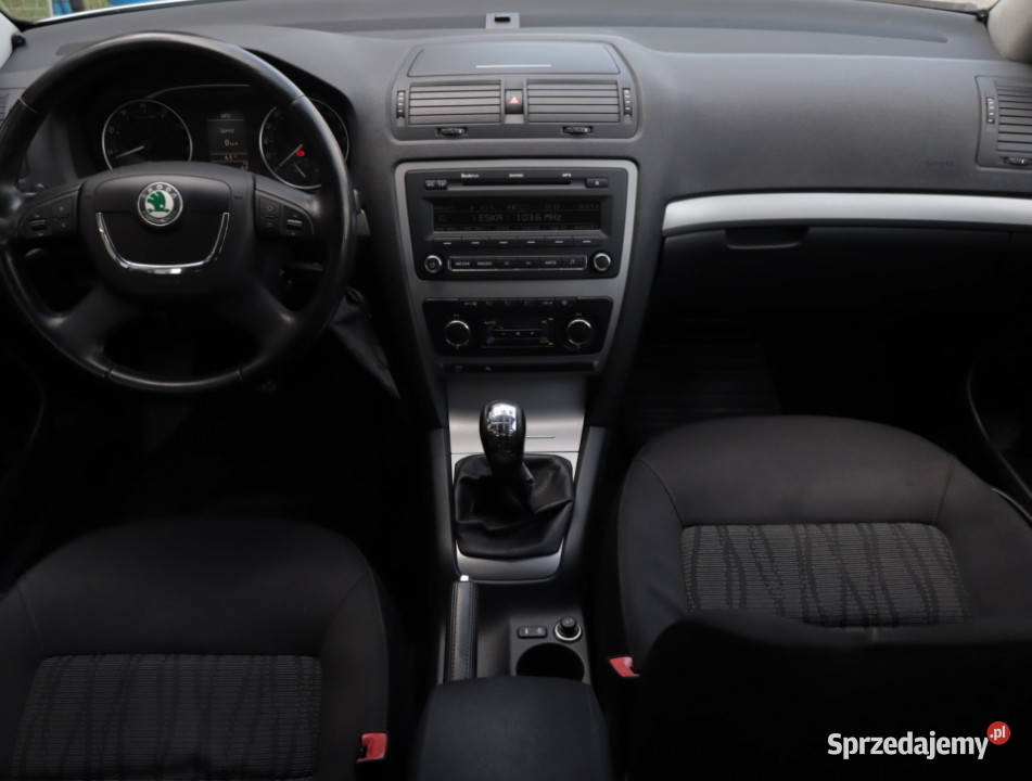 Skoda Octavia 14 TSI szary Škoda