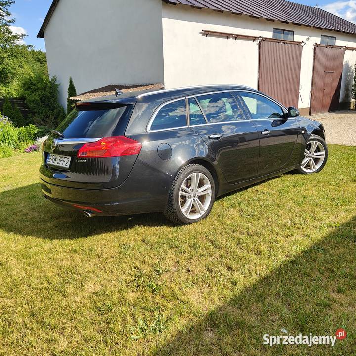 Opel Insignia Sport Tourer Cosmo manualna Biała Rawska