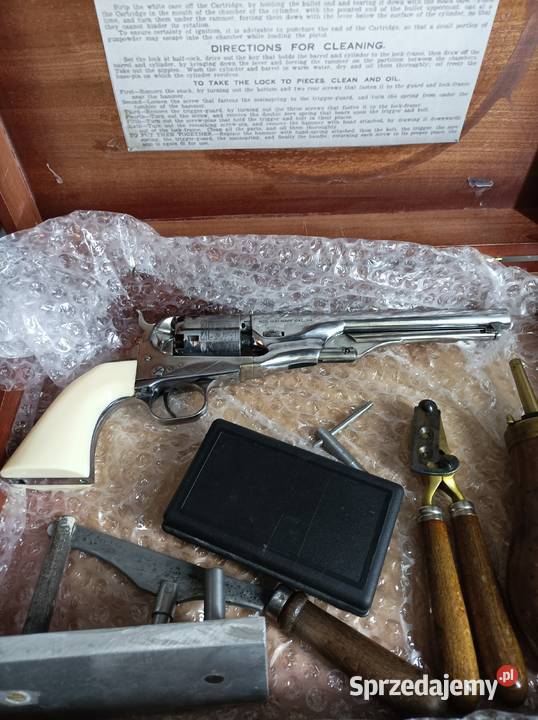 Czarnoprochowy rweolwer Colt Navy 1861 kal 36 sprzedam