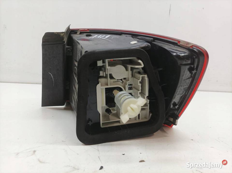 LAMPA TYŁ LEWA LIFT 5C6945309 VW Volkswagen Lampy tylne