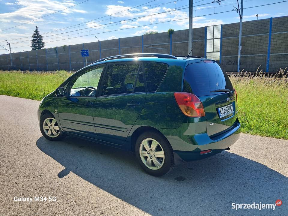 TOYOTA COROLLA VERSO Rok produkcji 2002 Tarnów