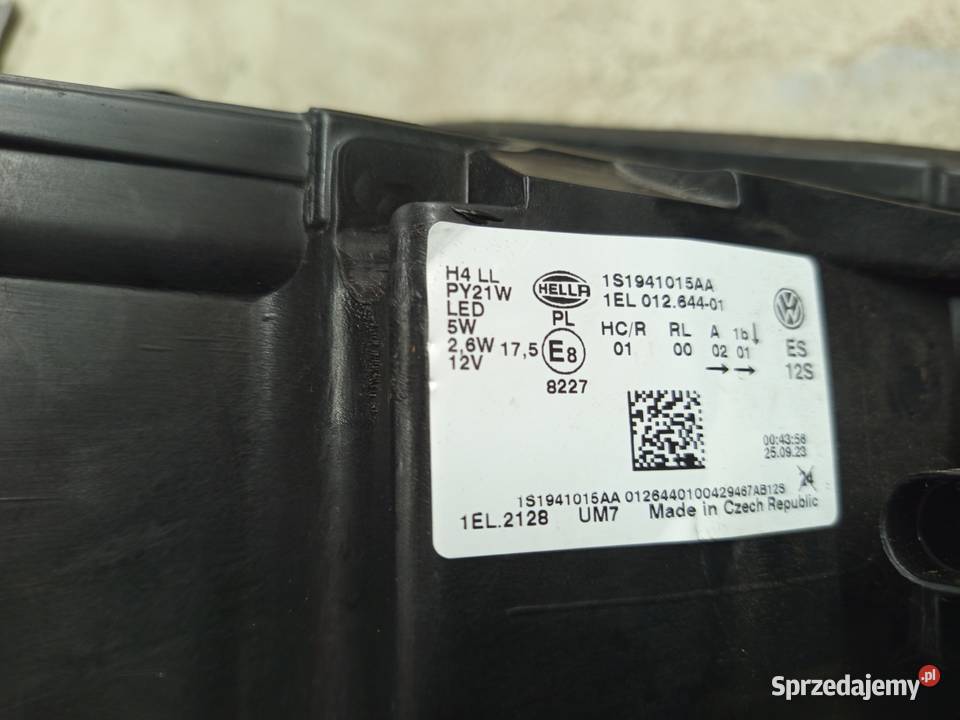 Reflektor lewy VW up orginalny podkarpackie Rzeszów sprzedam