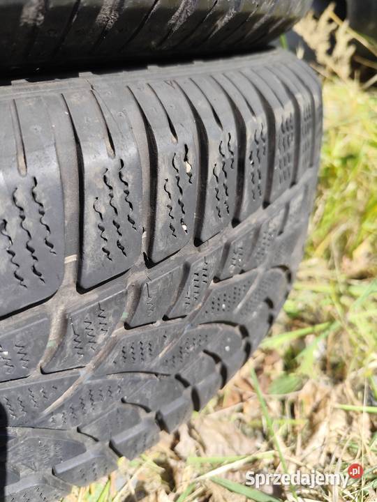 Opona Używana Zimowa 23545R17 Dunlop Sp Winter Dunlop lubelskie Kraśnik