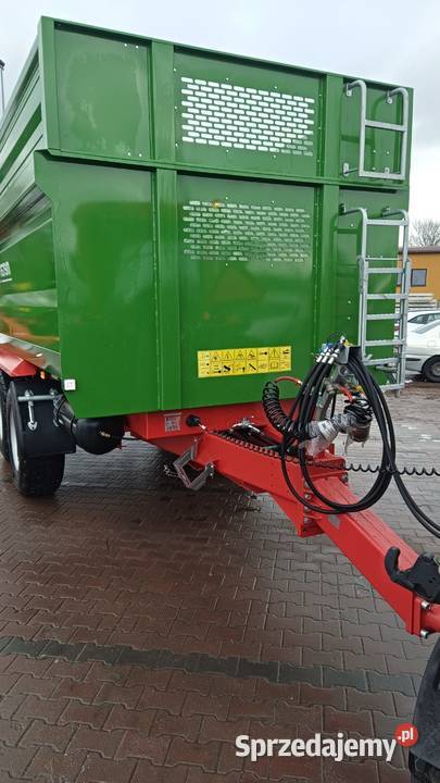 NOWA Przyczepa rolnicza skorupowa T679M PRONAR w łódzkie Opoczno