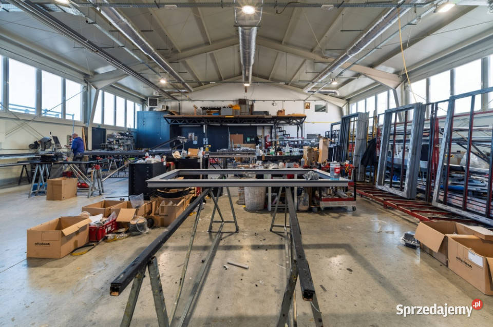 Nowoczesna hala produkcyjnomag z biurami 4 bramy Mszana Dolna sprzedam