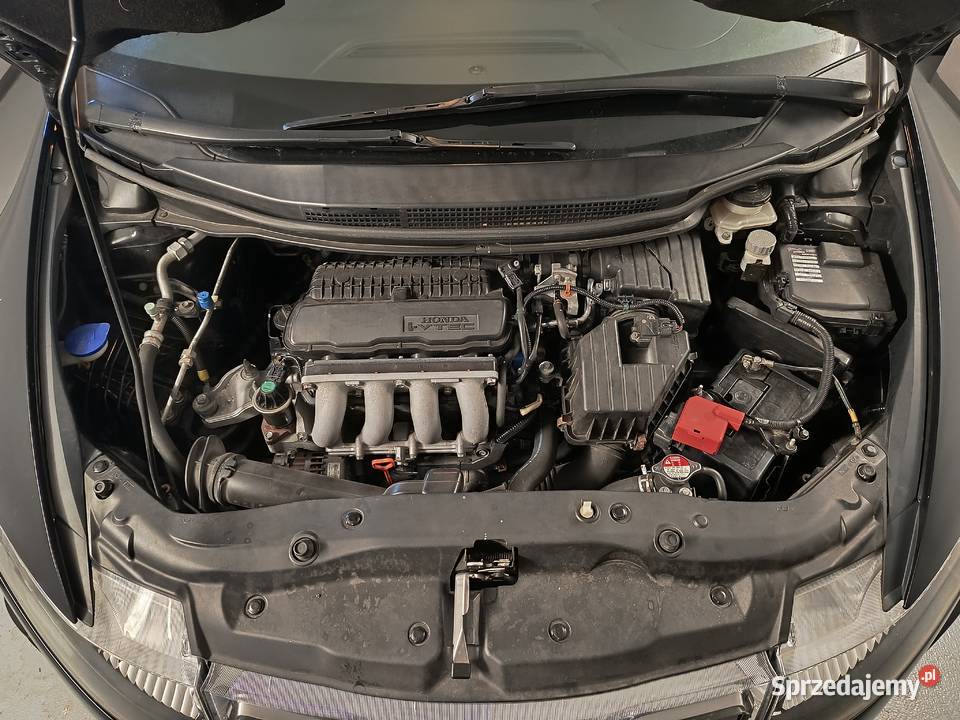 Honda Civic VIII 14 benzyna Mały przebieg Polska śląskie Zawiercie