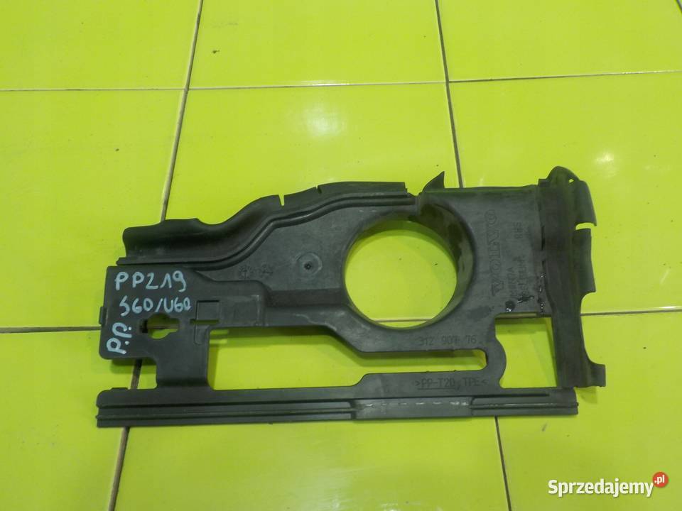 VOLVO S60 II V60 I 16 B AUT 12r kierownica sprzedam