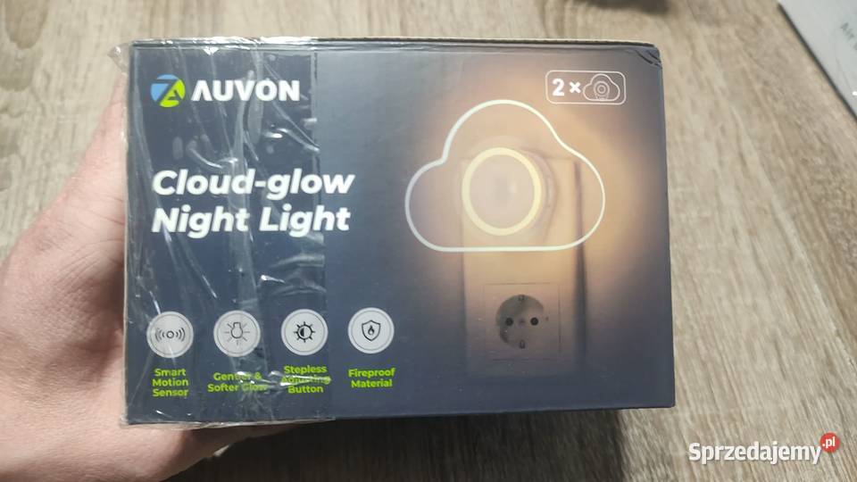 zestaw dwóch lampek nocnych LED marki AUVON wielkopolskie Książ Wielkopolski sprzedam