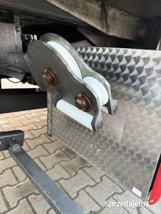 Mercedes Atego 918 95Tony Pomoc drogowa laweta pierwszy właściciel Piotrków Trybunalski