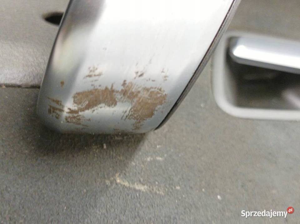 TAPICERKA BOCZEK LEWY TYŁ SEDAN BURMESTER świętokrzyskie