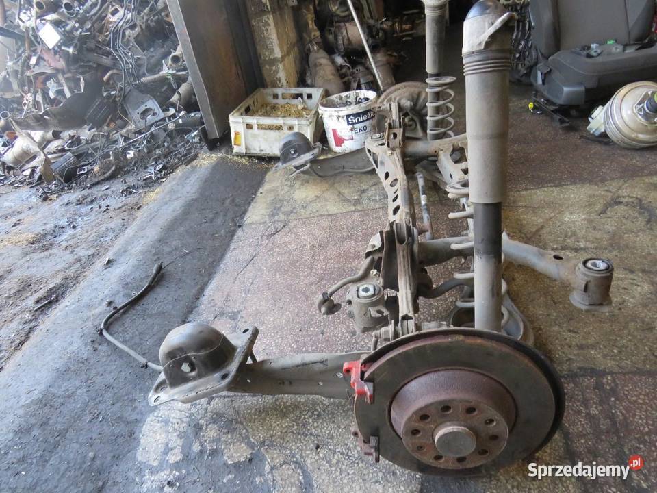 BELKA ZAWIESZENIA OŚ TYŁ SEDAN PASSAT B8 Zestawy zawieszenia