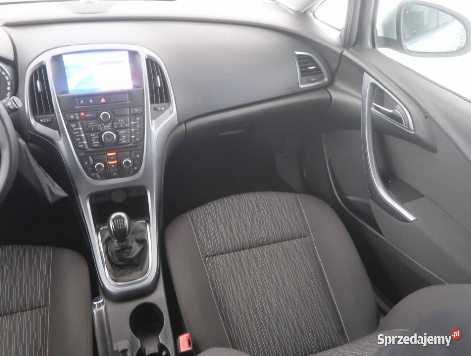 Opel Astra 14 T tempomat Bielany Wrocławskie