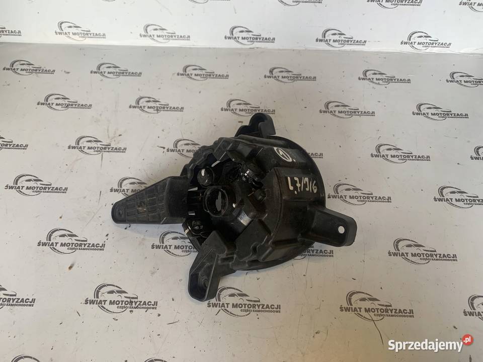 KIA SPORTAGE II LIFT 10r halogen lewy 92201030 świętokrzyskie Kielce sprzedam