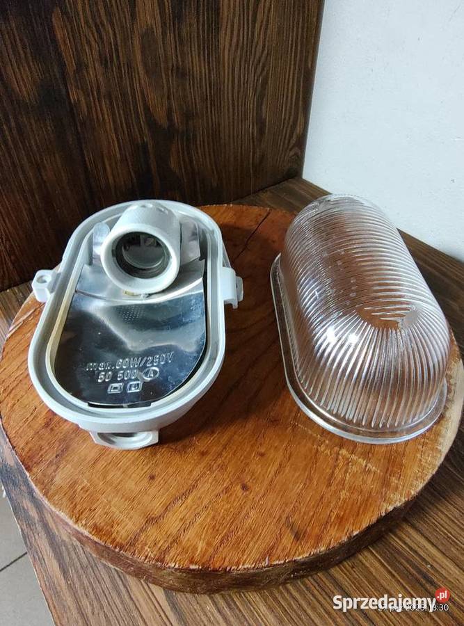 Lampa przemysłowa kanałowa OPKZ 60 PRL oprawa Przeczów