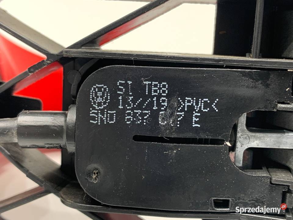 KLAMKA ZEWNĘTRZNA PRAWY TYŁ VW TROC Crossover osobowe