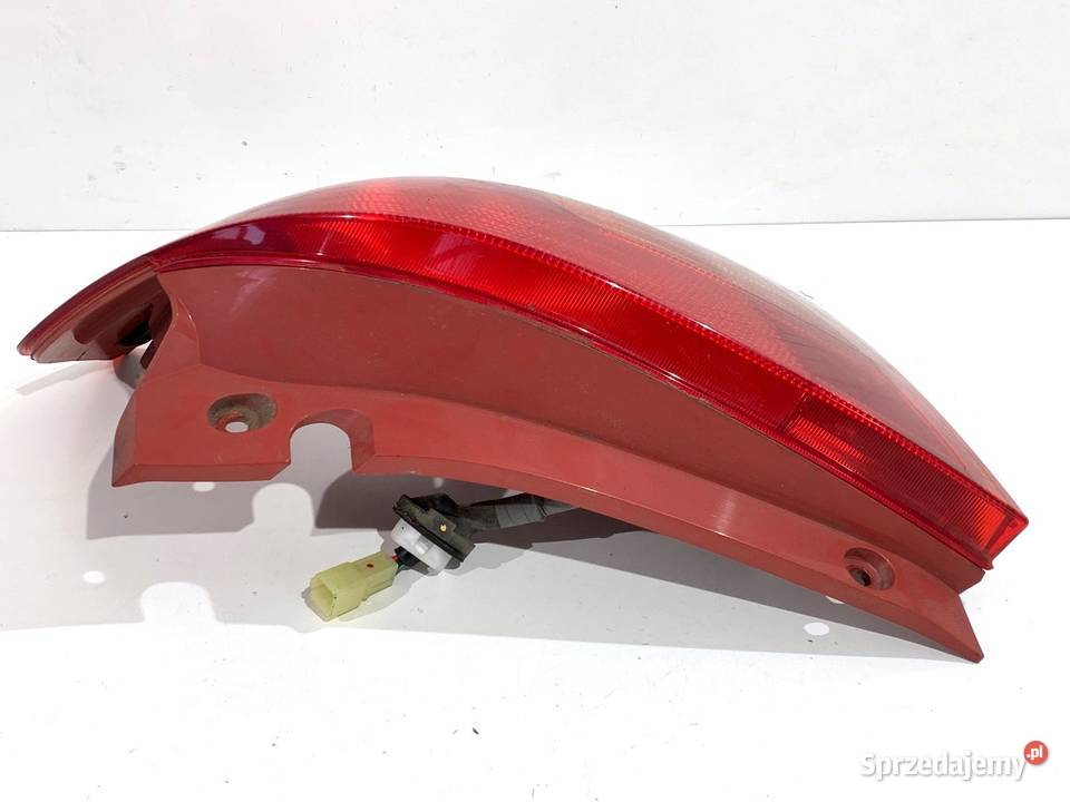 LAMPA PRAWY TYŁ SUZUKI SWIFT III Hatchback osobowe sprzedam