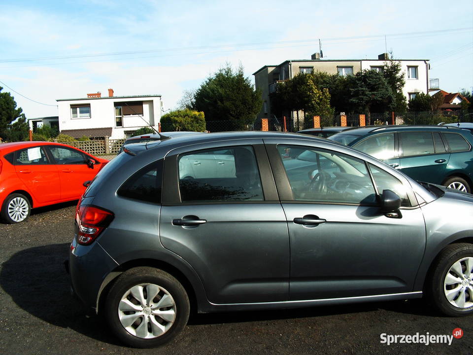 Citroen C 3 14 Etylina 2010 r światła przeciwmgielne Września sprzedam