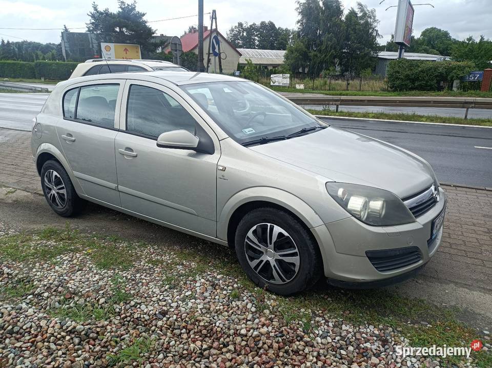 Opel Astra 1416v niski przebieg nieuszkodzony Astra sprzedam