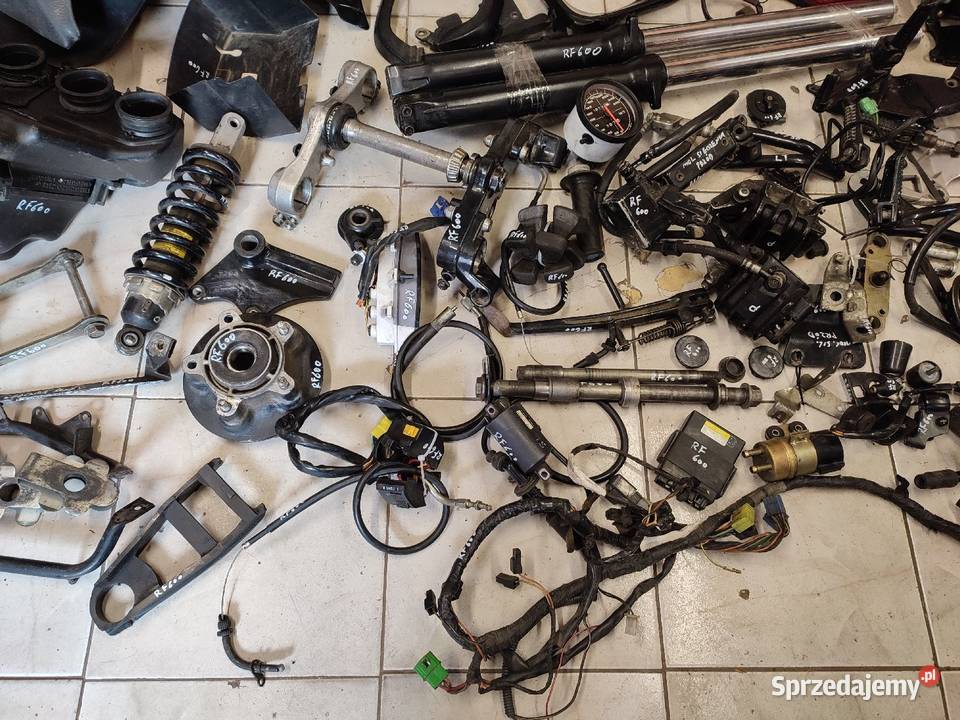 Suzuki RF 600 części owiewki siedzenie lampa Jelenia Góra